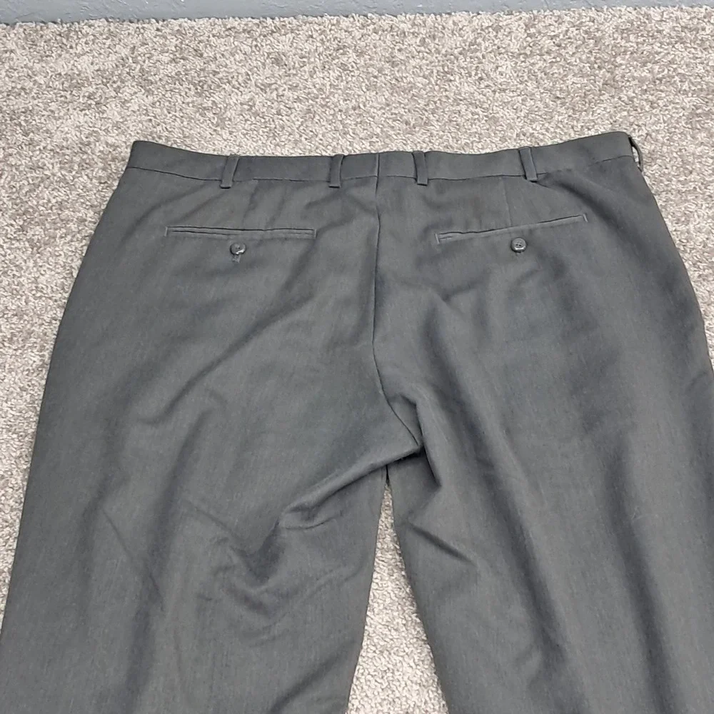 Stafford Travel Classic Fit Super Trouser‎ Mens 40x30 Charcoal Gray Dress Pants